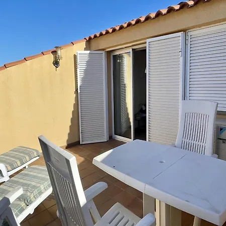 For Six People With Swimming Pool L' Escala